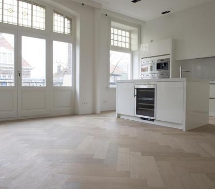 Habo Classic Line - herringbone French oak - VOC keijserinne